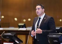 ESTA BASURA CORREISTA, EL PANDILLERO LATIN KING RONNY ALEAGA, QUE SE JACTABA CON SU COLAR DE SER PANDILLERO EN LA HONORABLE ASAMBLEA NACIONAL, ES UNO DE LOS PROCESADOS EN EL CASO VILLAVICENCIO! ASCO!