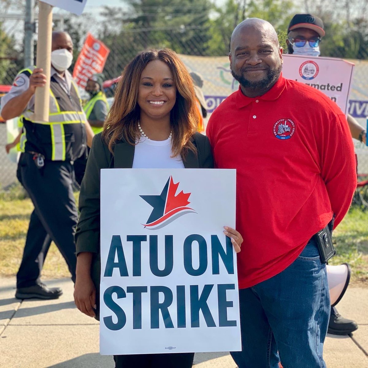 AlexCTaliadoros's tweet image. Janeese is the real deal.

She’s genuinely the most courageous person I know. She shows up for our communities in ways no one else does.

Janeese is also DC to the bone and loves all its people. She can’t stand corruption and is deeply committed to making DC government work well.