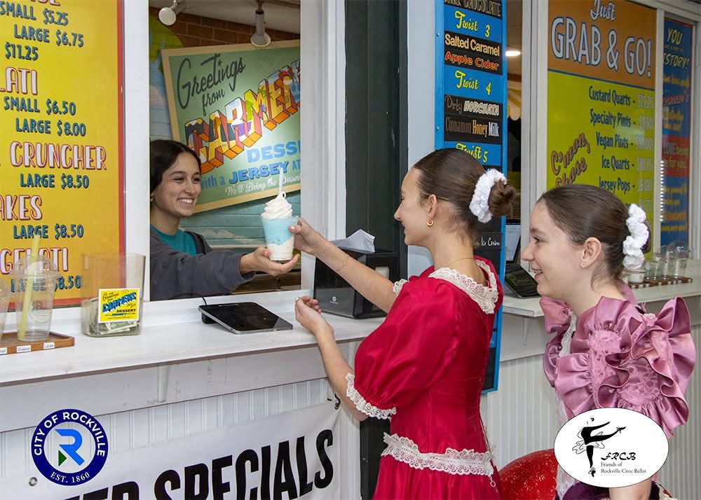 FriendsRcb's tweet image. The Rockville Civic Ballet Claras &amp;amp; Fritzs portrayed by Kaylin, Lilian, Hannah, Willa, Xander, &amp;amp; Andrew came by the Rockville Carmens store for some sweet treats on 
#ClarasMagicalJourney!  

📅: Dec. 5-7 &amp;amp; 12-14
🎟:  fscottfitzgerald.showare.com/eventperforman…
💵: $17/Adults and $13/Seniors &amp;amp; Kids