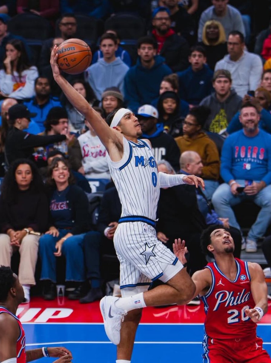 Anthony Black over the last 3 games:

23.0 PPG
4.7 RPG
3.3 APG
1.3 SPG
1.0 BPG
53.1% FG
46.7% 3P
31.1 MPG