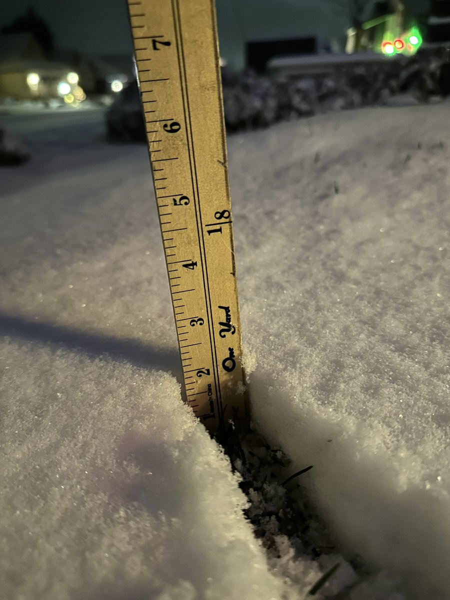 DeweyWx's tweet image. Snow: #Spokane 2 inches from the day with 1 inch falling in the last 2 hours. #wawx some intense snow showers a bit ago!