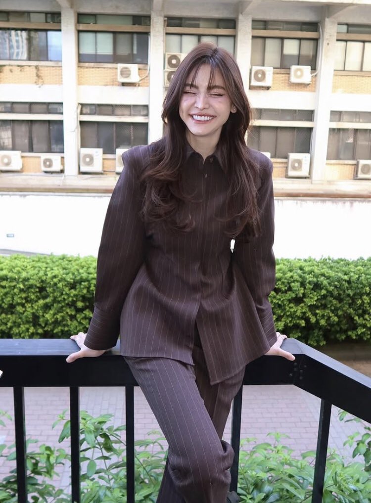 อิงอิงก็ตัวแค่เนี่ยยยย ตัวจี้ดดดดดเดียว

SPARKLING STAR ENGFA02
#อิงฟ้ามหาชน #EngfaWaraha
#อิงฟ้าวราหะ <a href="/EWaraha/">Engfa Waraha (ตัวจริง)</a>