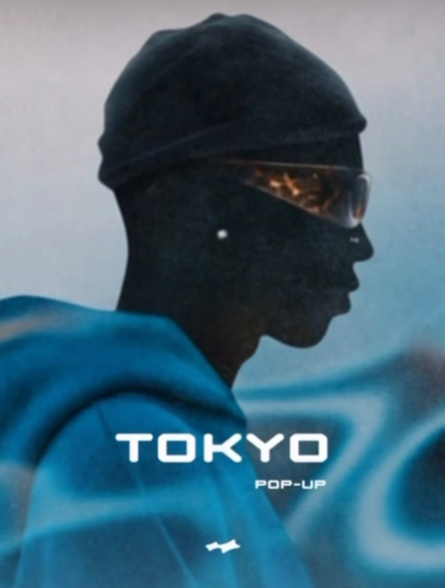 skylrk Tokyo pop up 限定　フーディー skylrk Tokyo pop up 限定 フーディー｜Yahoo!フリマ（旧PayPayフリマ）