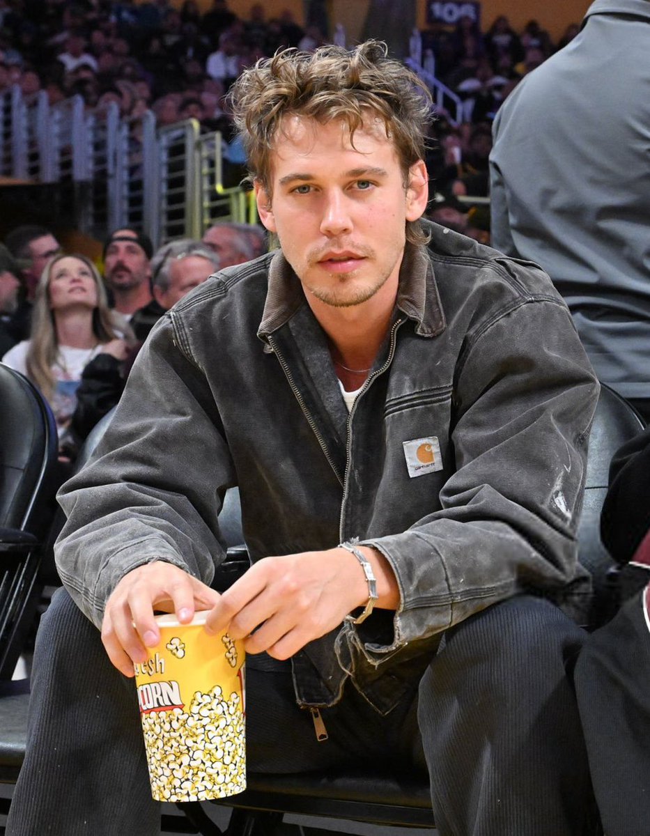 3 years apart, not much of a difference