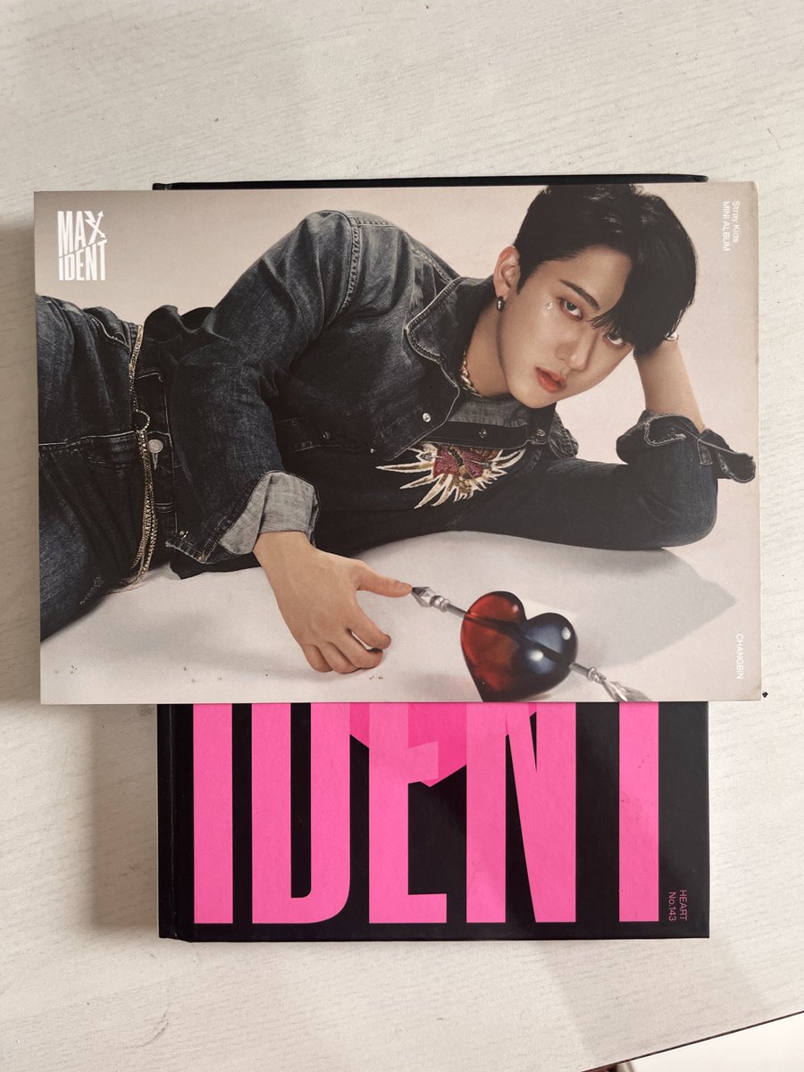 Alexa; 樂★ WTS ALBUM STRAYKIDS MURAH tweet media