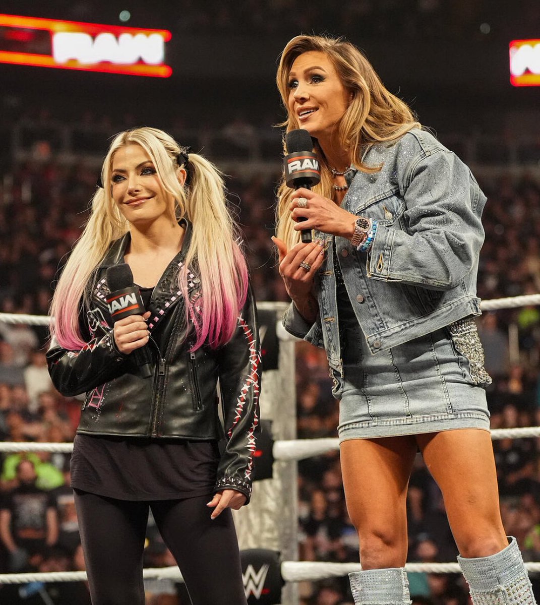 TeamBlissWWE's tweet image. Monday Night BLISS🎀💞

@AlexaBliss_WWE digitals from #WWERaw!