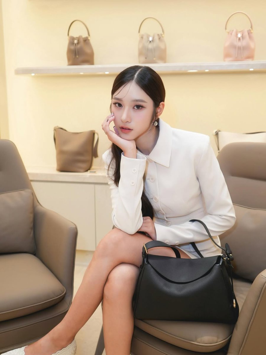 ArhoungPamPH's tweet image. [02.12.2025] • Pam&apos;s IG update ✨03

instagram.com/p/DRv1Qf1Eq-a/…

#ppammelar