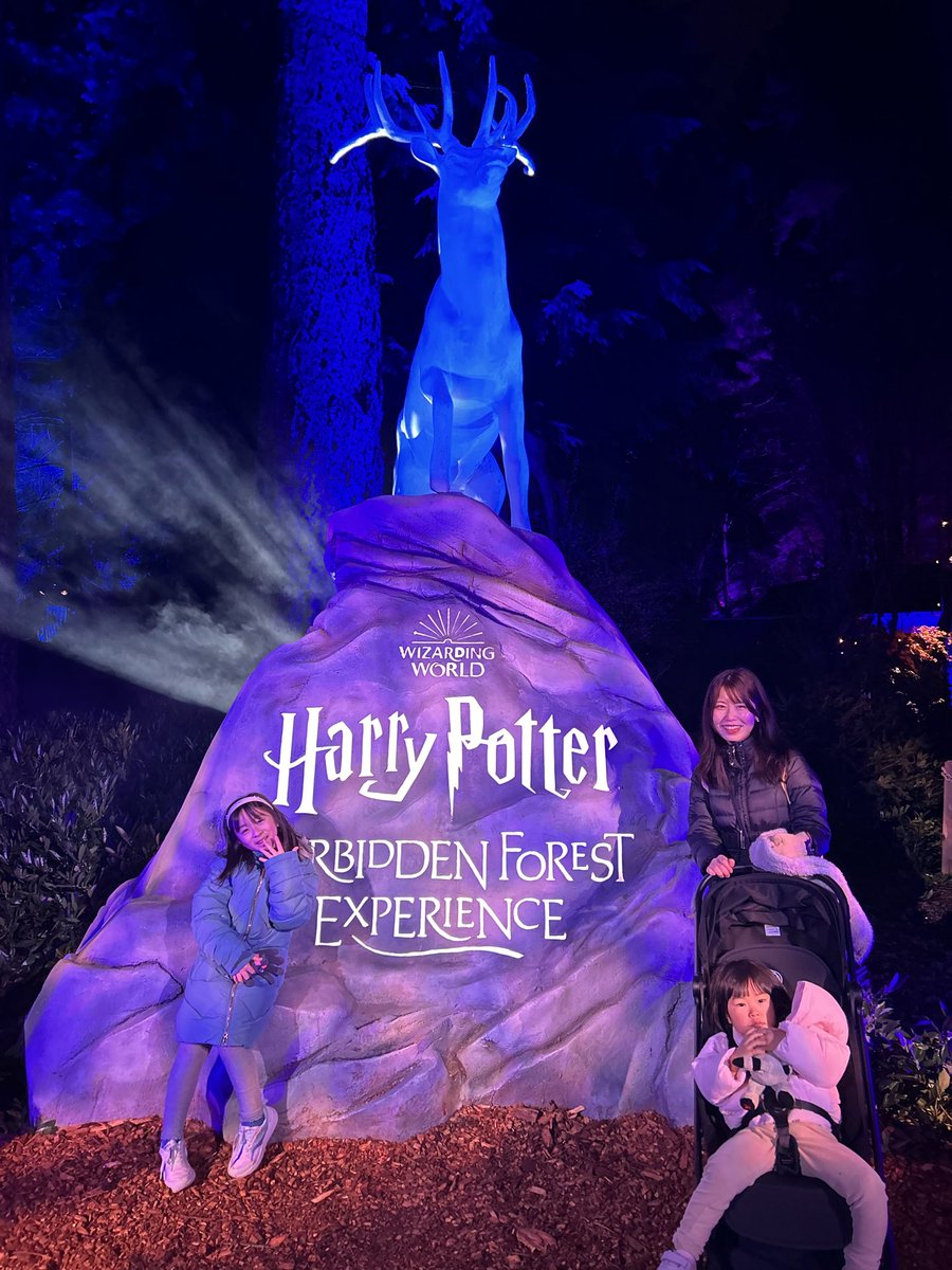 スタンレーパークのハリーポッターイベント、想像以上に楽しかった…！！！ハリポタ知らない次女も楽しんでた☺️
渾身の「インセンディオ！！！」って言ったら全く何も起こらなくて恥ずかしかった😂駐車場が激混みするので早めの時間帯をおすすめします。ユニバのバタービールをまた飲めて嬉しい☺️