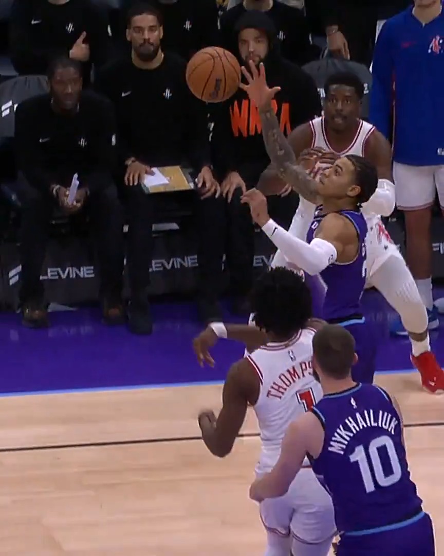 𝗖𝗢𝗢𝗞𝗜𝗘𝗦!!! 🍪

Key comes up CLUTCH! 🔑🔑🔑

#TakeNote 