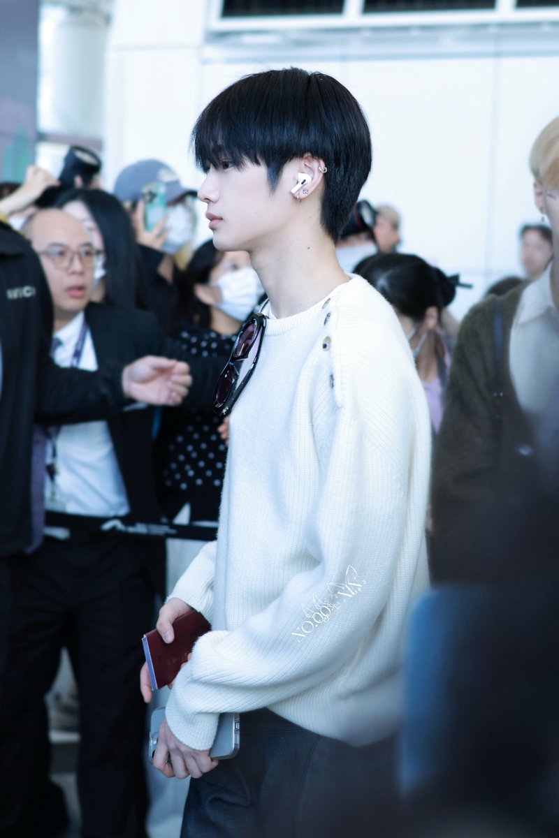 251202

 #조우안신 #周安信 #ZHOUANXIN
 #알파드라이브원 #ALPHADRIVEONE