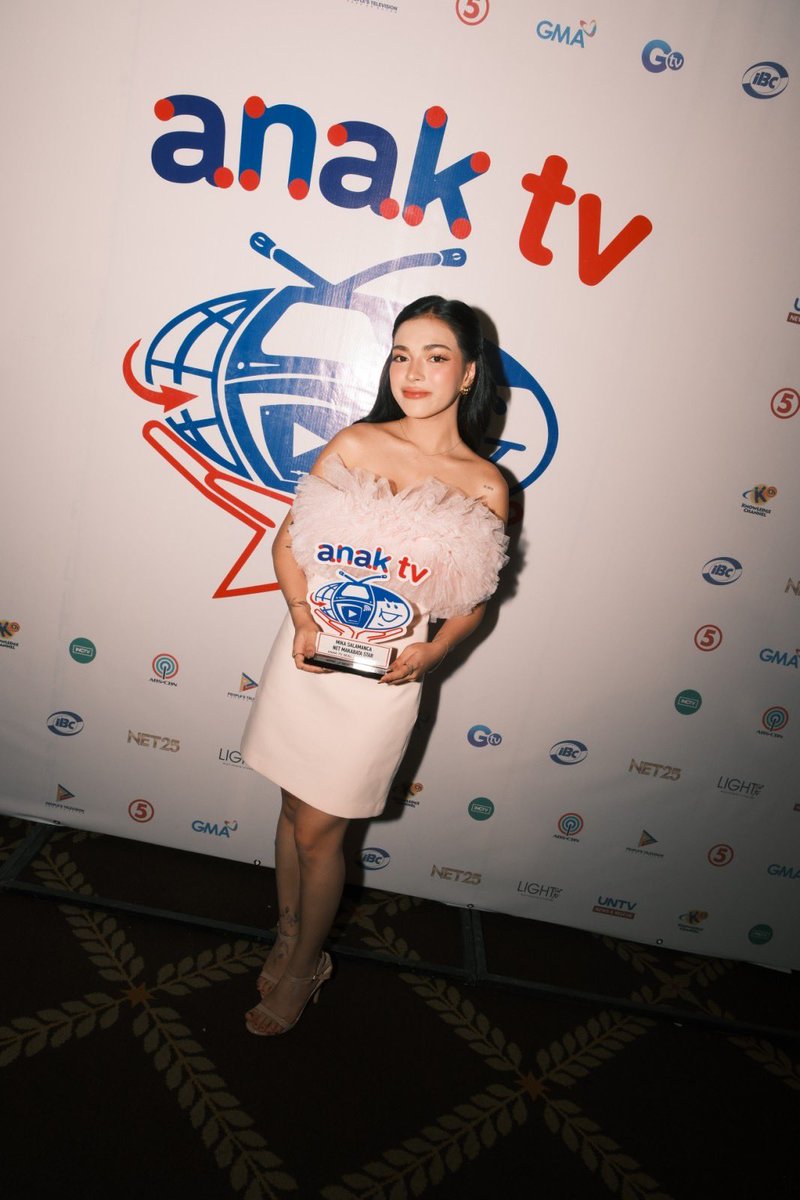 Content Creator. Author. Role Model. ✨

Mika Salamanca is honored as a Net MAKAbata Star Awardee at the 2025 Anak TV Seal Awards. A well-deserved win for Mika! Congrarulations! ✨🫶🏻

#MikaSalamanca