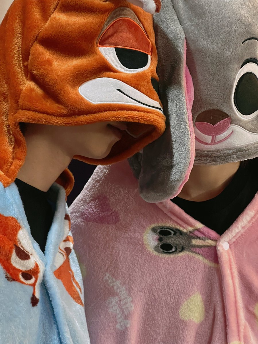 nakanisnakan's tweet image. วิชาพรางตัว101 #ThomasKong #โทมัสก้อง