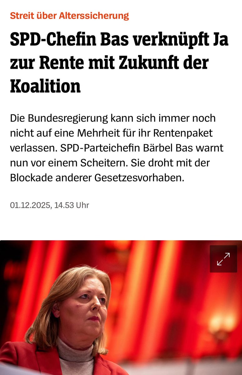 RedFraggle15's tweet image. Diese Level an Inkompetenz, Trotz, Patzigkeit, Erpressung, Dummheit und Arroganz dürfte bisher in demokratischen Regierungen neu sein. Die absolute Schrottkoalition. Im Angesicht eine möglichen russischen Angriffs die maximale Katastrophe. 

#NieWiederSPD