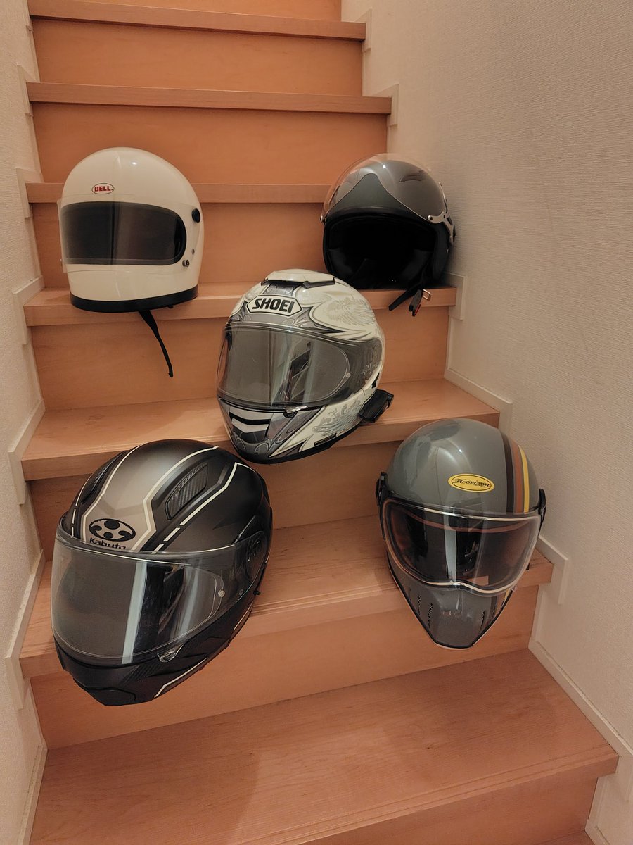 今のラインナップ OGK RYUKI Horizon JADE SHOEI Z-7 BELL STARⅡ 謎の