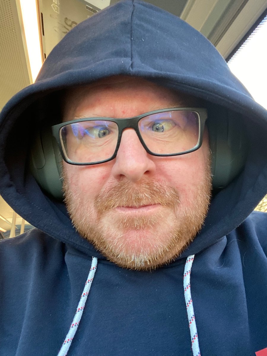 Darren Kelsey tweet media