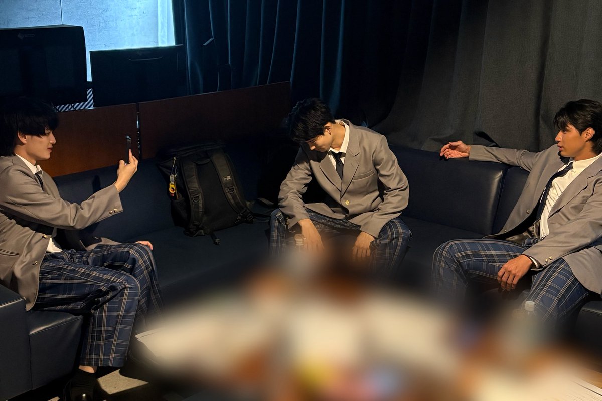 shion_ando's tweet photo. この度、ローソンさんとすぱのびのタイアップCMに出演させていただきました！📣
12月2日（火）からローソンで、からあげクン黄金チキン味が発売されるよ！！
みんなも食べてみてね✨
今日から放送のCMも見てね👀

#PR
#すぱのび
#ローソン
#からあげクン
#黄金チキン味ってどんな味 https://t.co/HzAccPhqvl