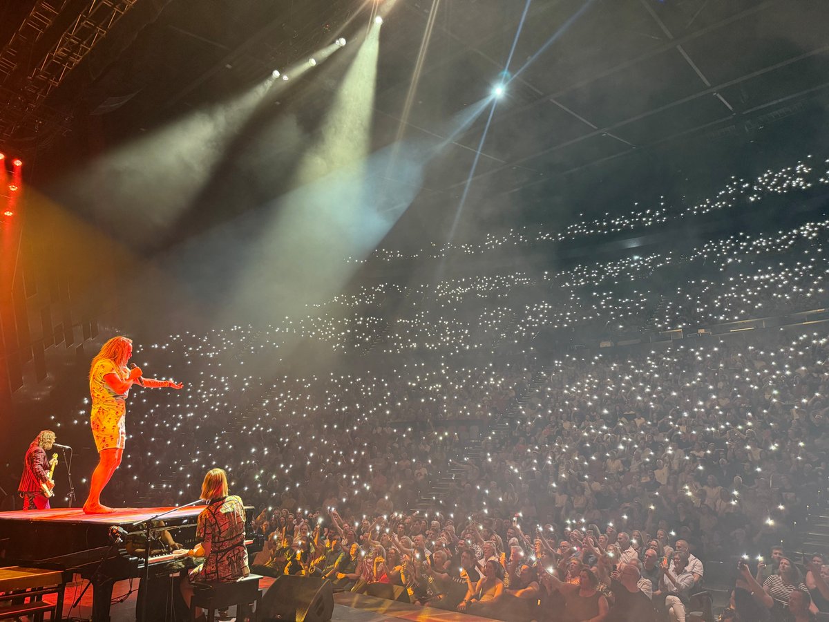 Tim Minchin tweet media