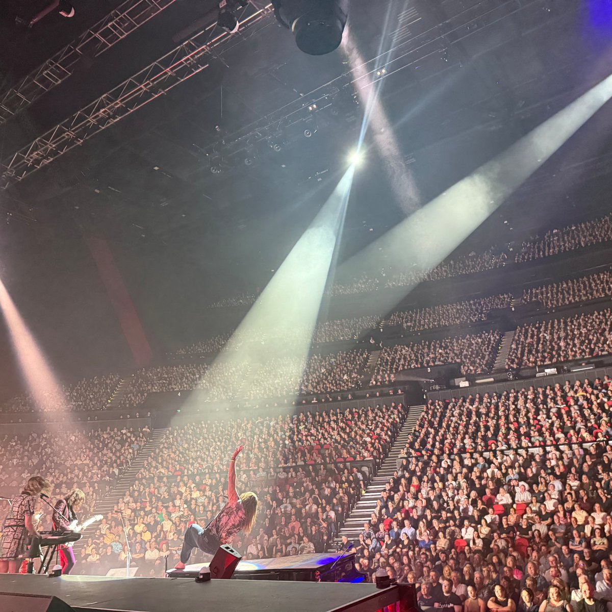 Tim Minchin tweet media