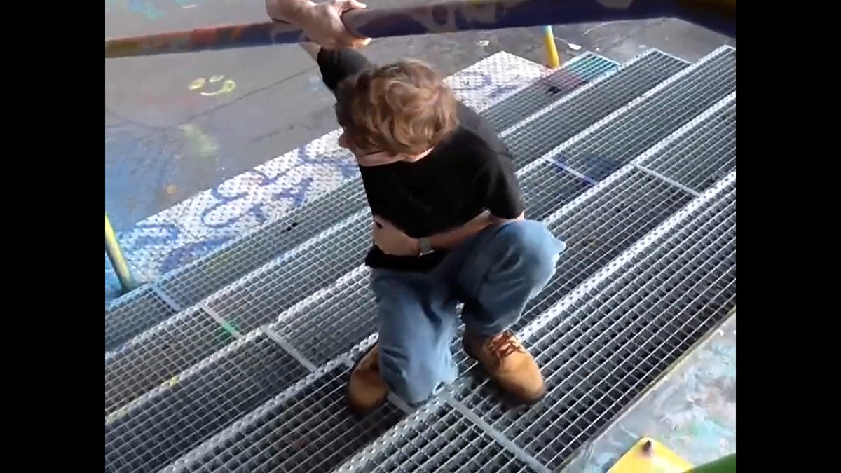 Image_forum's tweet image. 12月14日（日）イメージフォーラム・シネマテークでドイツの伝統ある映画講座、ブラウンシュヴァイク美術大学の学生作品と、教鞭を執る映像作家ミヒャエル・ブリュントループ氏の作品集を上映します。作家によるQ&amp;amp;Aも予定しています。

※英語字幕のみ、Q&amp;amp;Aは通訳あり

imageforum.co.jp/cinematheque/1…