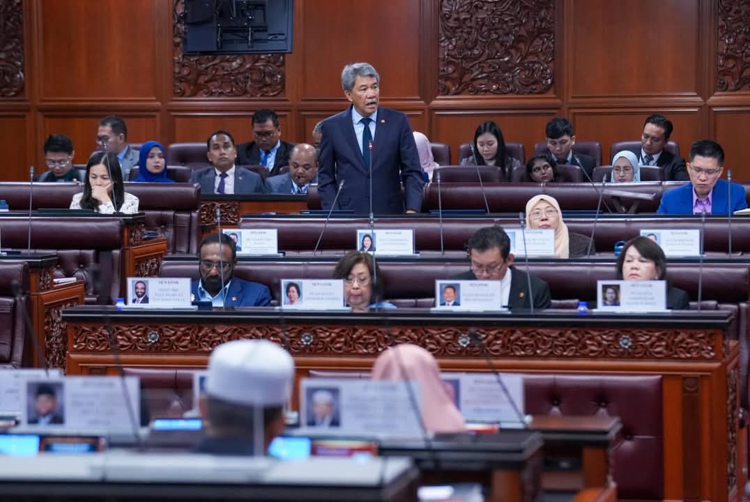 TOKMATCOMMS's tweet image. 2hb Disember 

Pagi tadi di #DewanNegara bagi menjawab soalan daripada YB Senator Tuan Nik Mohamad Abduh bin Nik Abdul Aziz, yang meminta pembentangan kos yang telah ditanggung oleh Kerajaan Malaysia bagi penganjuran Sidang Kemuncak ASEAN ke-47.
