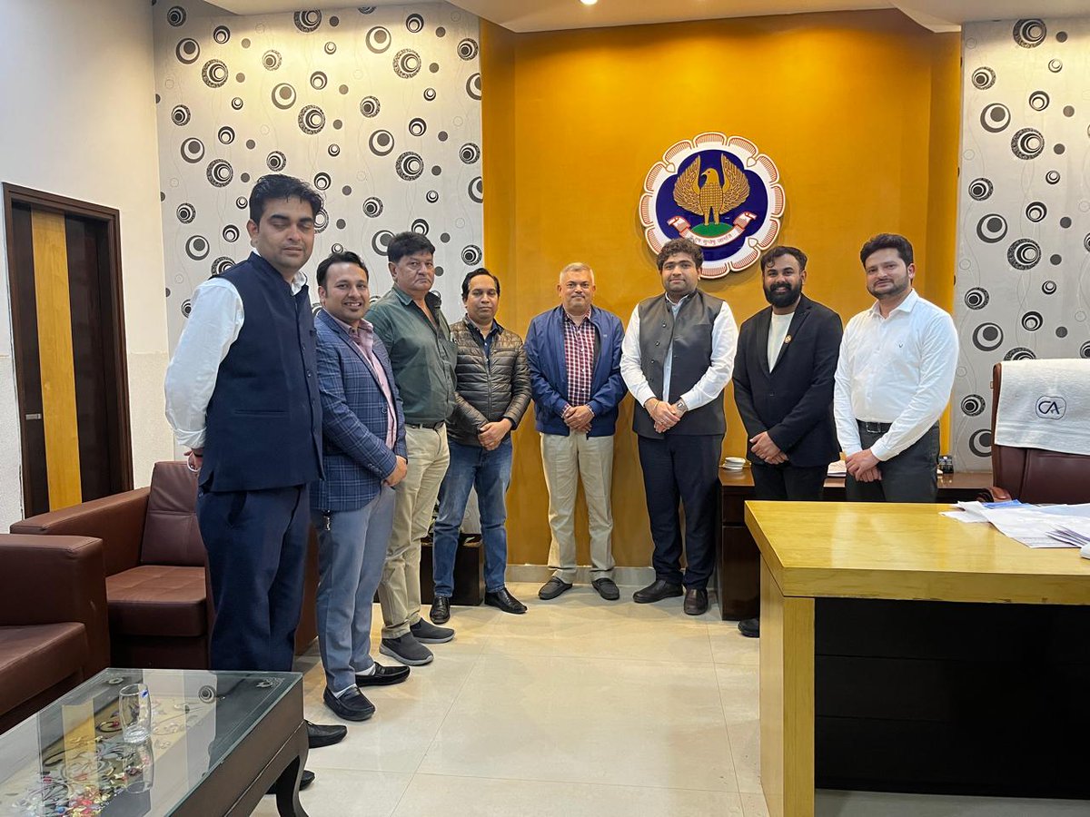 DGTS AZU Team had a Collaborative Meeting with Office Bearers of ICAI-Alwar Branch in the evening of 27th Nov 25 on jointly organising GST &amp; Customs related outreach programmes on Grievance Redressal and Taxpayer Education.