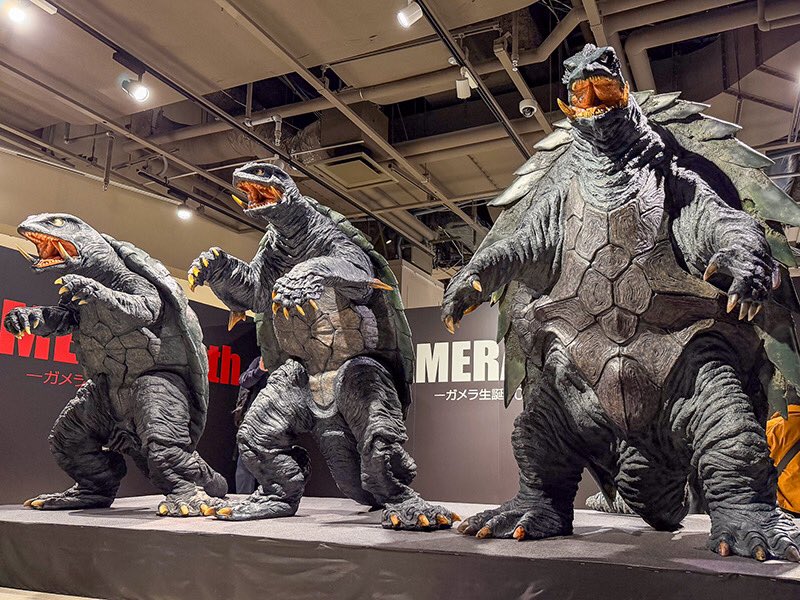 vector_mag's tweet image. 📰VECTOR  REPORT📰

『#ガメラEXPO』で、大怪獣ガメラの軌跡と特撮文化を堪能せよ！
vector-mag.com/topics/t-tokus…

今年、生誕60周年を迎える特撮映画「#ガメラ」シリーズ。その軌跡と魅力に迫る展示イベント『ガメラEXPO　ガメラ生誕60周年記念大回顧展』が有楽町マルイにて開催中だ。

#ガメラEXPO