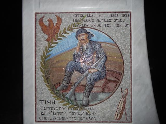 koutsabaki's tweet photo. Στις 2 Δεκεμβρίου 1922 έπεσε νεκρός ίσως ο μεγαλύτερος Ήρωας του Ποντιακού Αντάρτικου, ο Αναστάσιος Παπαδόπουλος. Ο Κοτζά Αναστάς, ήταν ο φόβος και ο τρόμος των Τούρκων στο Τοπ Τσαμ και συνάμα η μεγαλύτερη ελπίδα των Ελλήνων του Πόντου.. Τον αποκάλεσαν Κολοκοτρώνη του Πόντου https://t.co/Whl03FbHyq