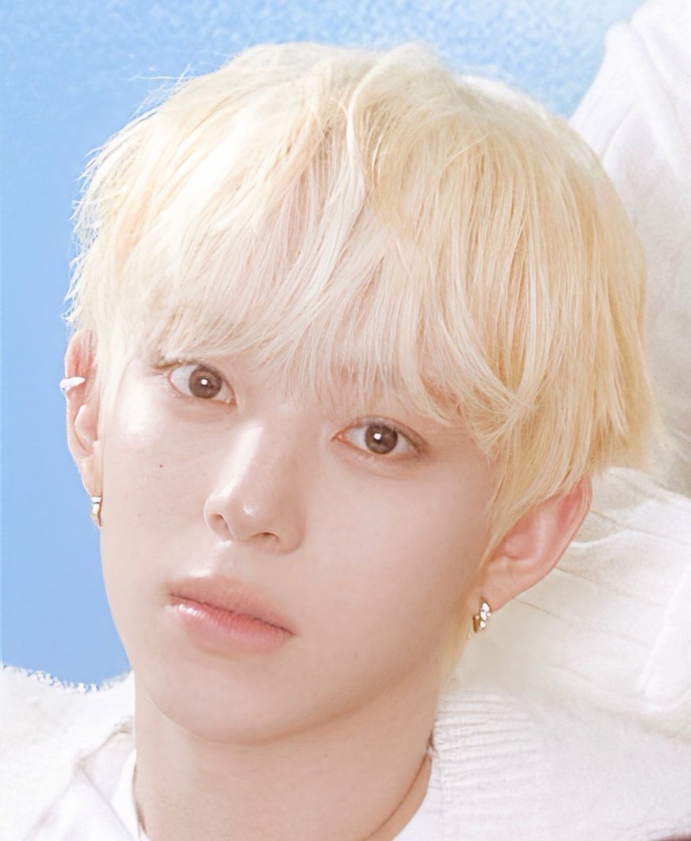 Swicy_Chihen's tweet image. Why is an angel staring at me? 🫠🫠🫠 Yes, we'll buy all the repackaged albums. 🧎🧎🧎

#AHOF #아홉 #CHIHEN #즈언