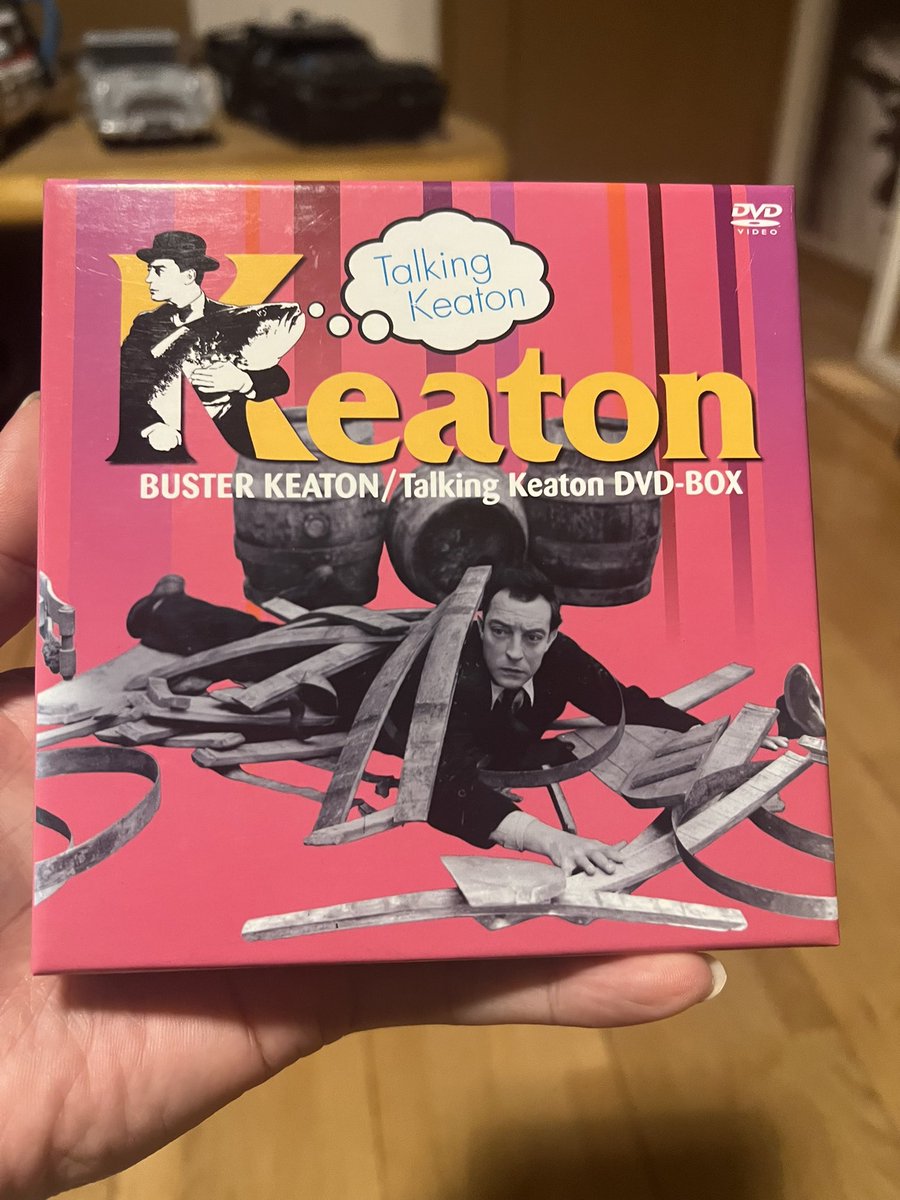 サイレント映画時代に体を張ったスラップスティックアクションで大人気