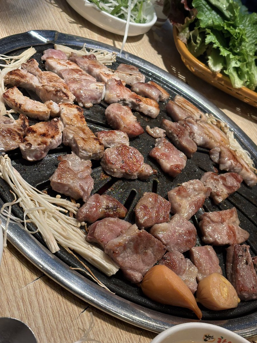 맛있는 고기고기 먹자 😋