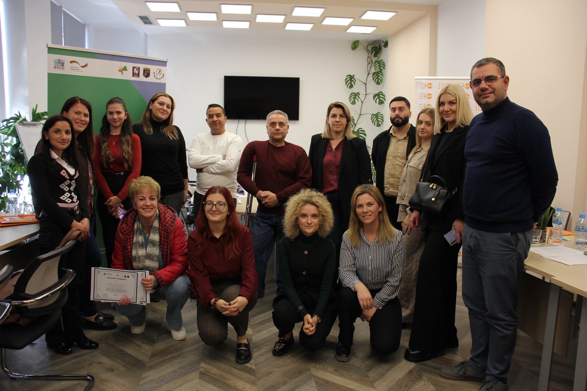 RYCOwb's tweet photo. ✨ The journey of RYCOgnizing YPS has officially begun.
Powered by German Cooperation through the @AuswaertigesAmt , the scheme boosts youth-led peacebuilding across the Western Balkans.

📘 YVNO held training helping municipal staff craft “Roadmaps” for youth participation. https://t.co/jpx7otvrL6