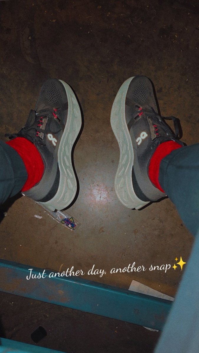 crazysexycool81's tweet image. I mean if you love ya feet #oncloud #ON #lima #BlackFriday 🤑