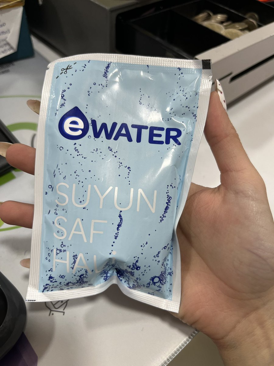 andjustlikethis's tweet image. eczanelerde su satısı da baslıyo :D