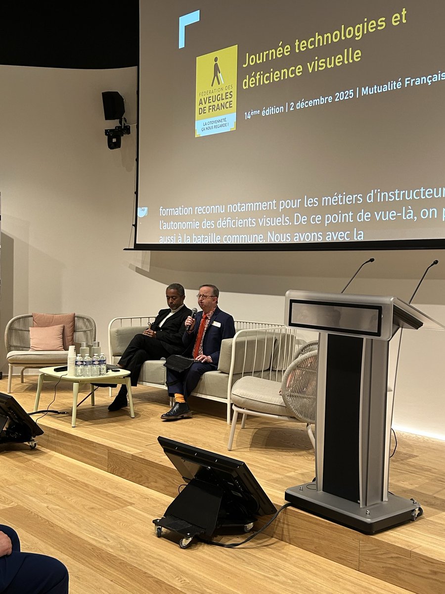 🚀 Ouverture des #JETDV2025 à la <a href="/mutualite_fr/">Mutualité Française</a> par <a href="/EChenut/">Eric Chenut</a>, président de la Mutualité Française, et Bruno Gendron, président de <a href="/Aveugles_France/">AVEUGLES DE FRANCE</a>.

💬 <a href="/EChenut/">Eric Chenut</a> : « si nous ne nous mobilisons pas toutes et tous en tant que citoyens, c’est d’autres qui décideront à notre place ».