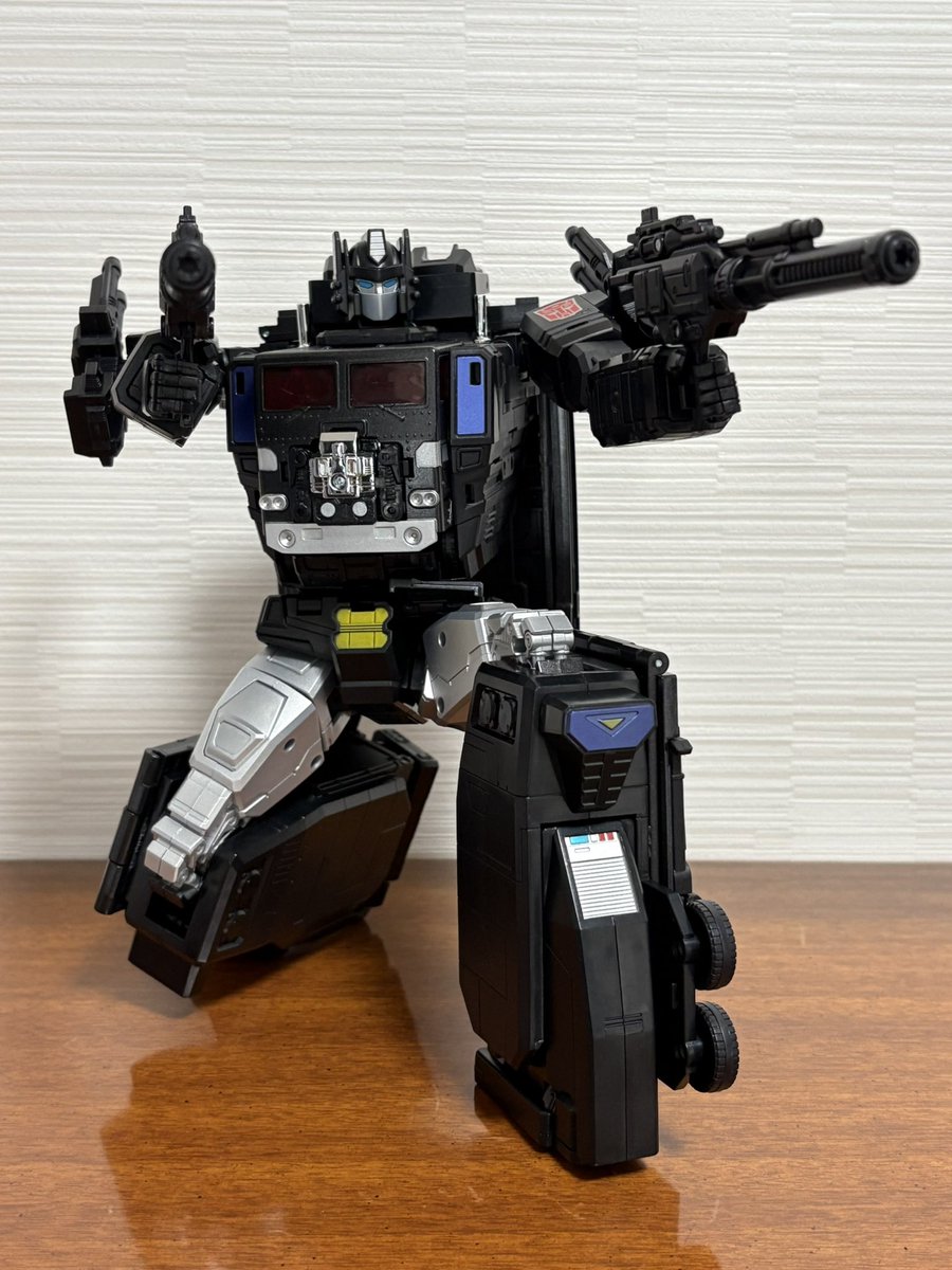 ニュークリオンクエスト スーパーコンボイ開封！ 気持ち遊びやすく合体