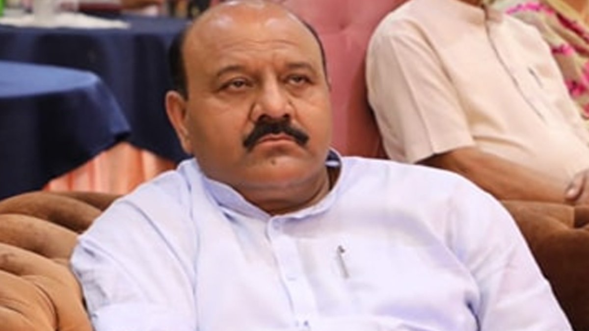 barandbench's tweet image. #Breaking 
Jammu and Kashmir Deputy Chief Minister Surinder Kumar Choudhary moves Delhi HC seeking removal of videos on social media platform in which he is allegedly talking to a woman on phone, and there are "sexual undertones".
@OfficeofDYCMJK #Defamation