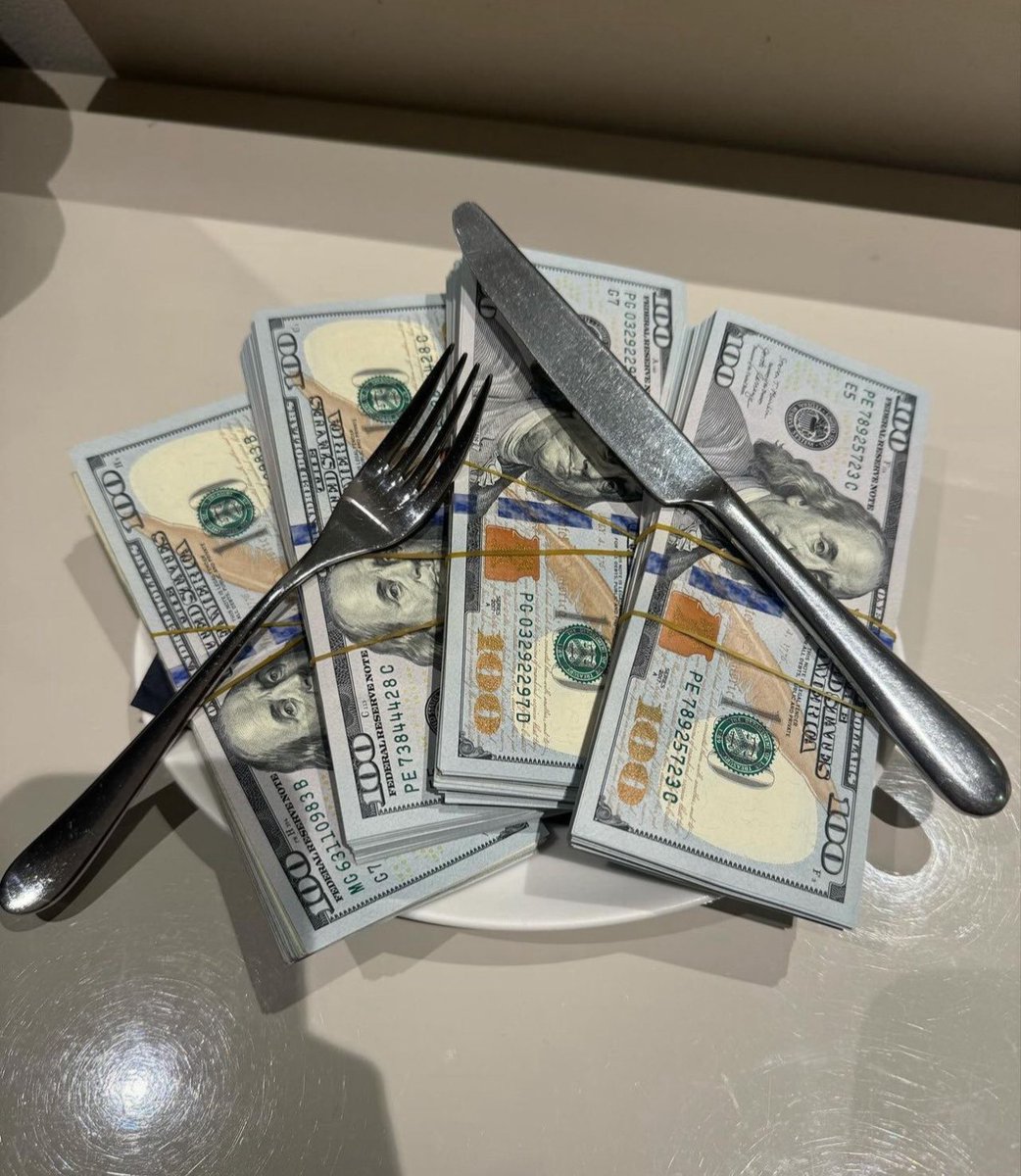 GM☕ Wake up with Ambition 
Set a goal everyday,
Repeat the process.
Your win may take time but it's already sealed 🥇