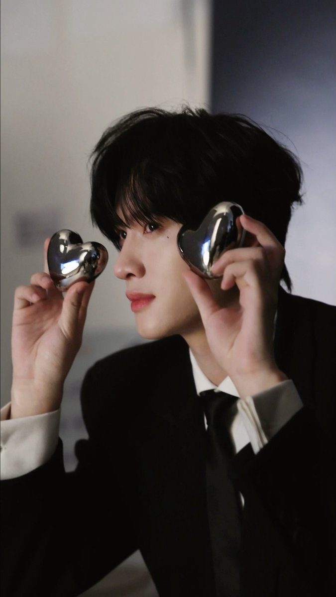 just_elovely's tweet photo. #ZhanXuan #展轩 #UNISKIN
Young CEO vibes https://t.co/DS3WoNIDPq