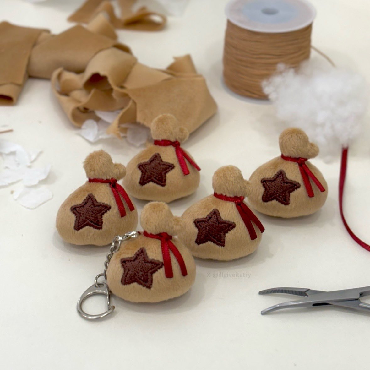 illgiveitatry's tweet image. #동물의숲 돈주머니를 만들어봤어요
트친들께 드리려고 키링 고리도 달아봤어요
추첨 4분께 선물로 드릴게요!

📦 #RT 추첨 4명
🗓️25.12.05(금) 발표
✏️간단후기+cu알뜰택배