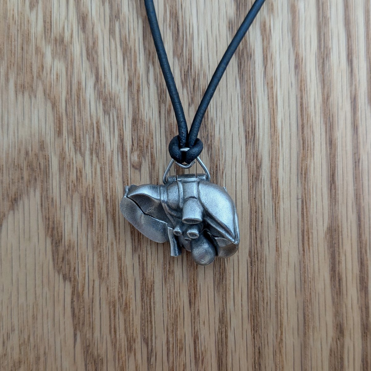 tlrcustom's tweet photo. Our new Articulating Human Liver Anatomy Pendant is now on sale!
https://t.co/wzxCfp3PwY
https://t.co/6Io9GaDsKf https://t.co/iFgiwfC5bs