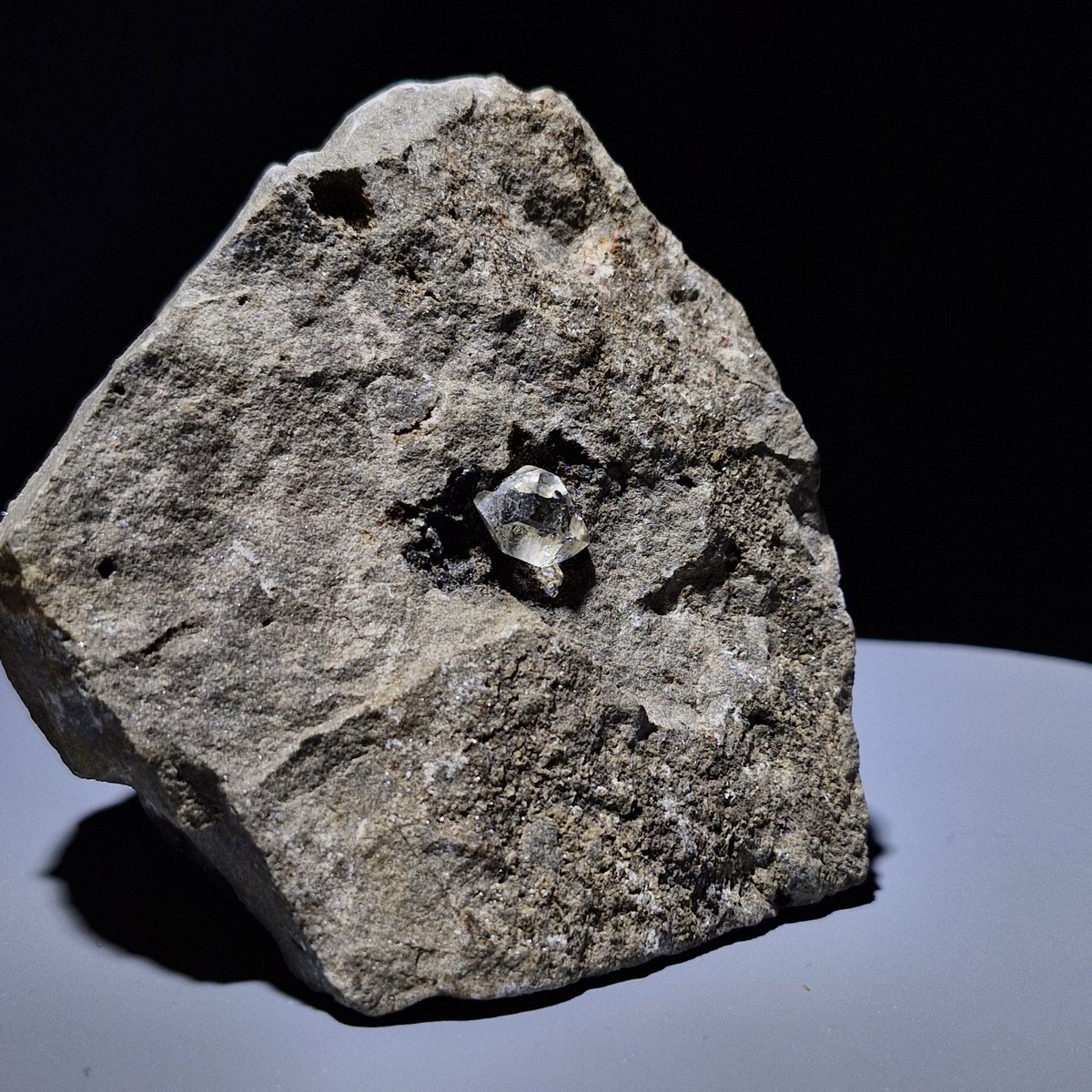 月のかけら tweet media