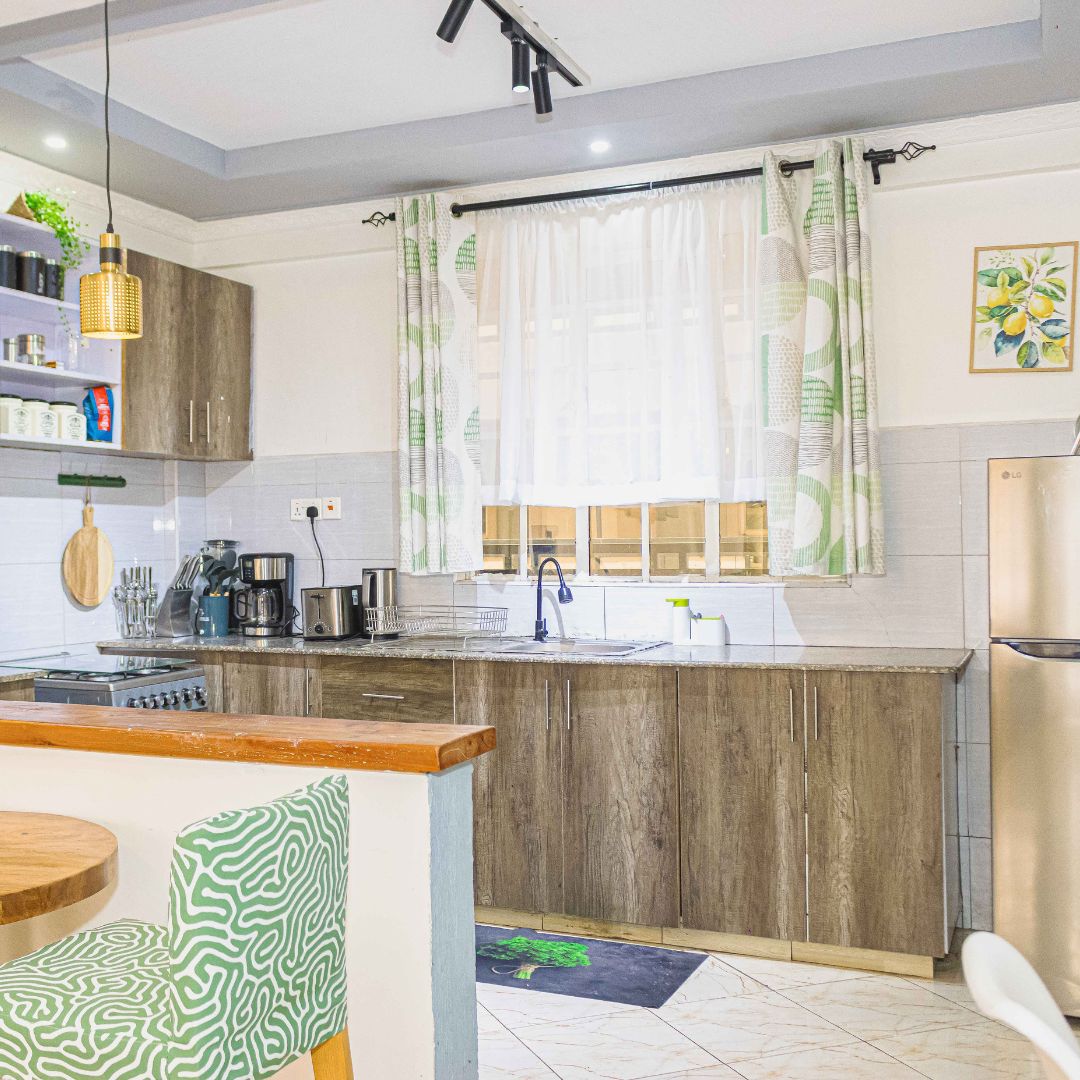 NimmohsHomeStay's tweet image. Housekeeping just did their magic,
Now we are just missing YOU in frame. Tap in!
Enjoy a discount when you book directly on our website nimmohs.co.ke
Meet us in the Dms or 📞 0746236567
#NimmohsHomestays
#ExploreNanyuki