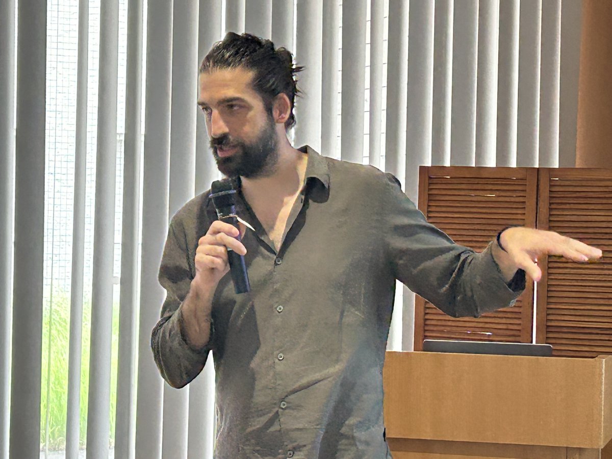 IRCMS_KU's tweet image. The 129th IRCMS Seminar was held on Sep. 24th, 2025 at IRCMS. Dr. Stamatis Papathanasiou @stambio from Institute of Molecular Biology visited IRCMS and gave us a lecture, with about 40 participants exchanging ideas and opinions. 🙋‍♂️Thank you for joining us!🥰

#IRCMS