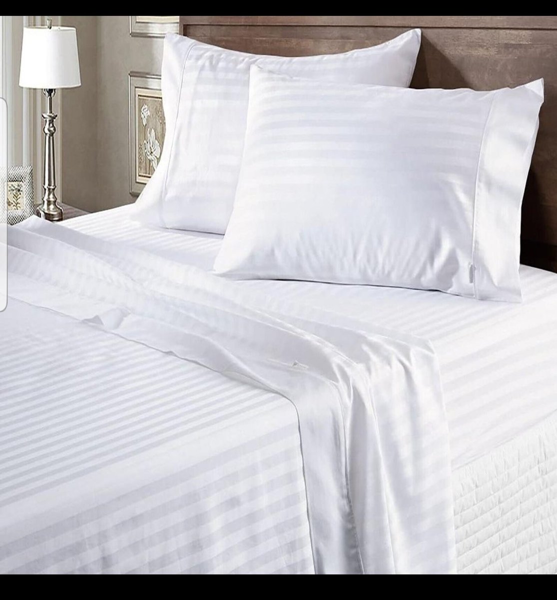Dintonkay's tweet image. Hotel collection bedsheets 

Fit on both 5 by 6 and 6 by 6 sizes👌 ( kingsize)

Price : 130k @ pair
Comes with 4 pillowcases 
☎️0700412619 / 0781364285
We deliver.