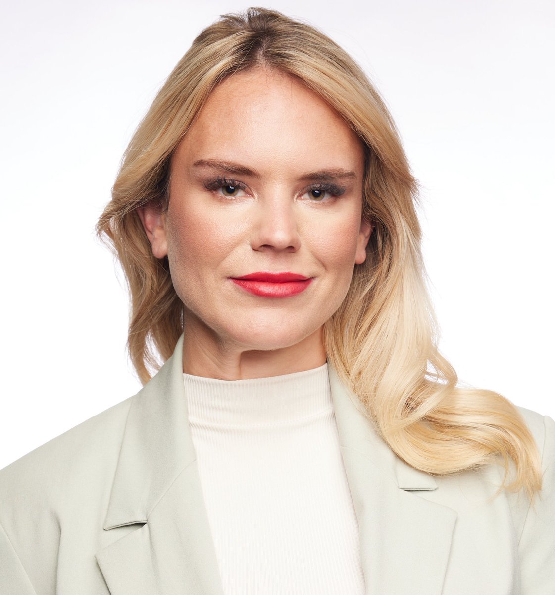 Today is the day we elect Tennessee Democrat Aftyn Behn to Congress and send a message to Washington DC that we are DONE with their lies and bullshit.

RETWEET if you support @AftynforTN as she runs to flip Tennessee Blue!