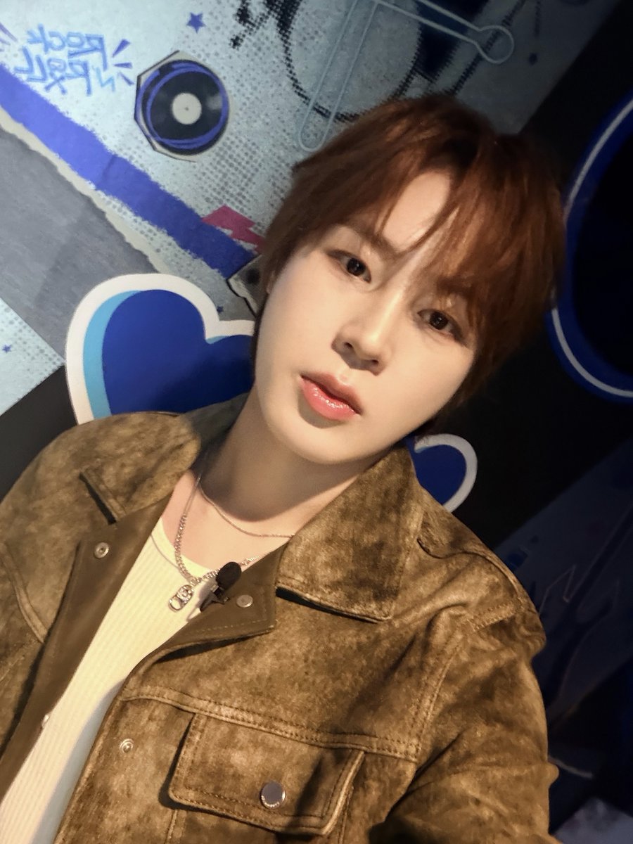 [#하성운] ⏰

잠시 후 10시! Mnet <스틸하트클럽>에 하성운이 출연합니다📺
하늘이 화요일만을 기다리는 이유⬇️

#HASUNGWOON #스틸하트클럽