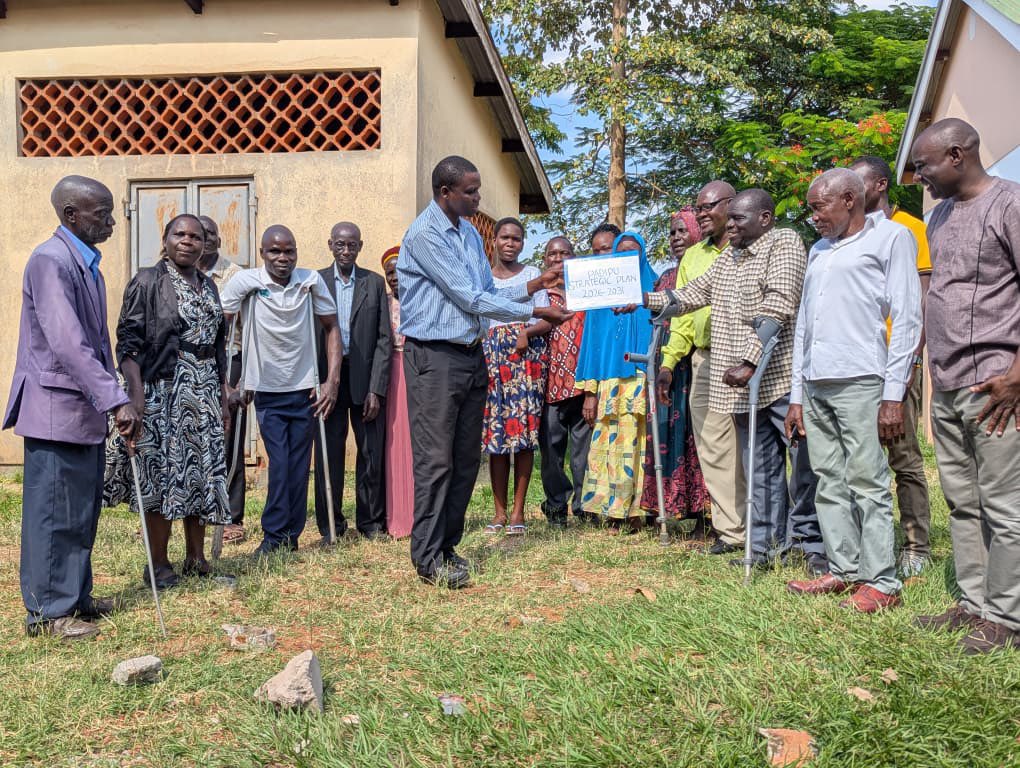 Charles MW tweet media