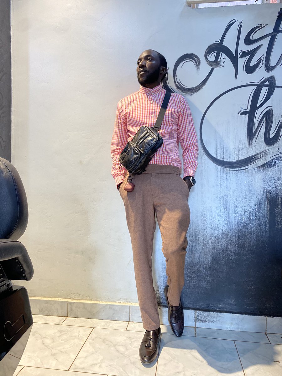 joshbarber256's tweet image. Who is your barber?@akrambanks24 @HustlePrince01 @shellanshelly26 @SourceGarland