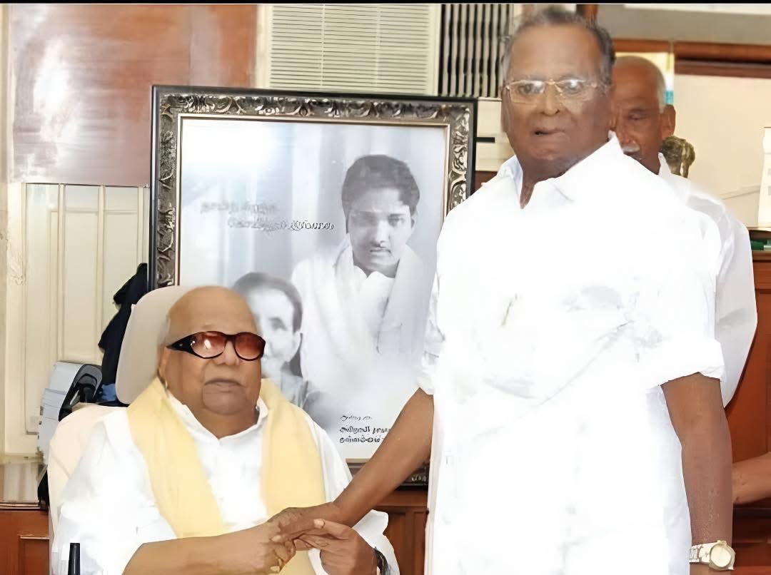 Mr_kodi_2k's tweet image. சில பேர் வாழ்ந்த வாழ்க்கைய நினைச்சு பாக்க முடியாத அளவு பிரமிப்பு குடுக்கும்.. அப்படியானவர் தான் எங்கள் சோழமண்டல தளபதி கோசி மணி

இன்றைக்கு கழக மாவட்டமே தஞ்சாவூர்ல 3,திருவாரூர் 1,நாகை1,மயிலாடுதுறை 1,அரியலூர்,புதுக்கோட்டையில கொஞ்சம் கொஞ்சம்னு 7,8 மாவட்ட செயலாளர்கள் கட்சியை…