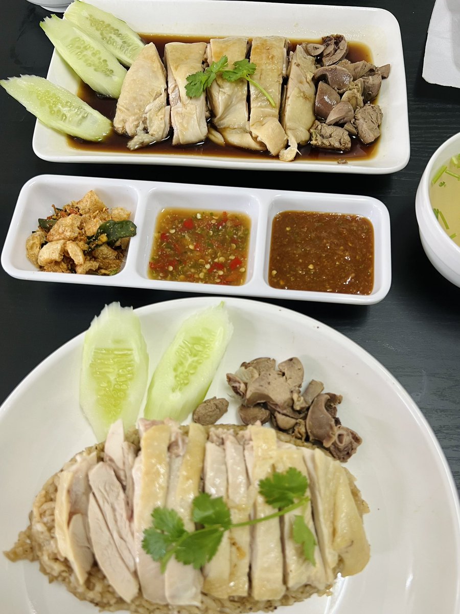 RIP ไก่ทิชชู่